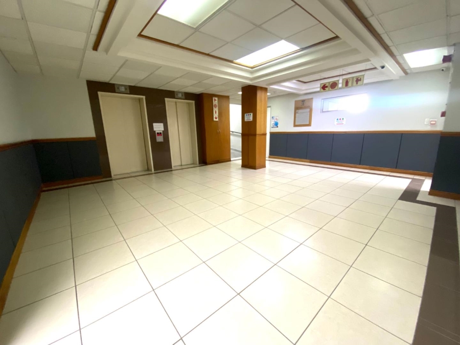 1 Bedroom Property for Sale in Wynberg Western Cape